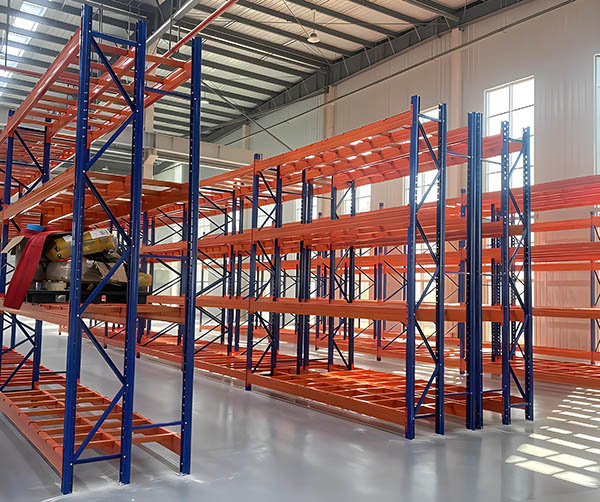 三立柱货架的安装和维护