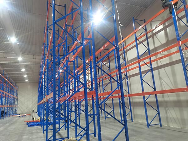 横梁货架安装好