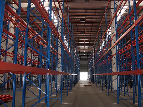 汽车4s店用什么仓库货架会更好