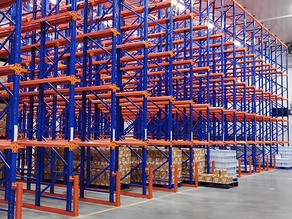 重型贯通式货架