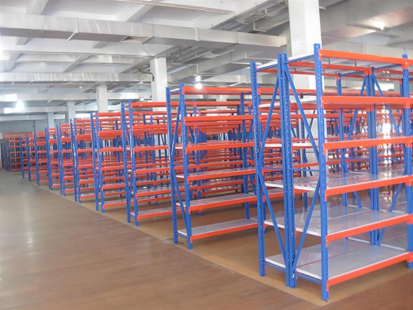 库房用的货架怎么选择比较好