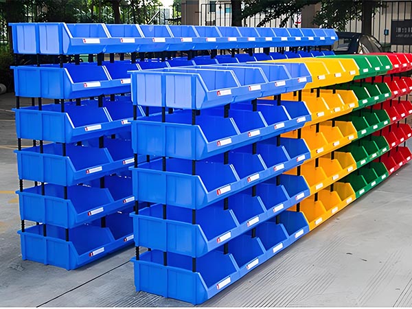 什么样的仓库货架适合在尘土较多的环境中使用